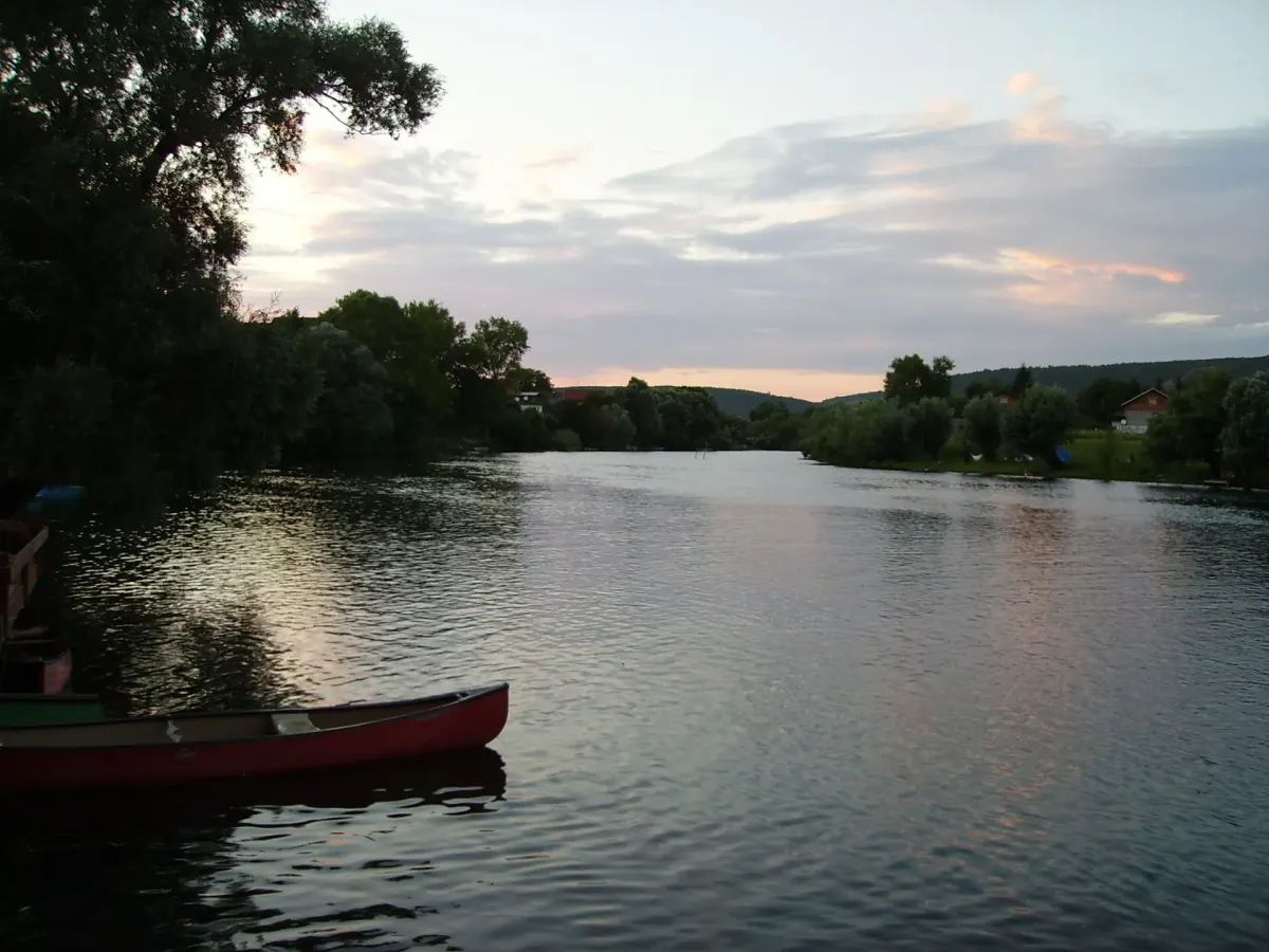 Una River flowing through Bihać